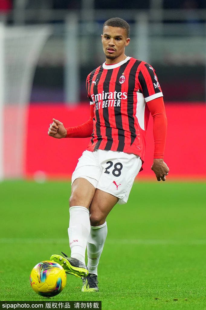 米兰锋线新援大戏:恩昆库并非最后一笔,多夫比克仍在考虑中!